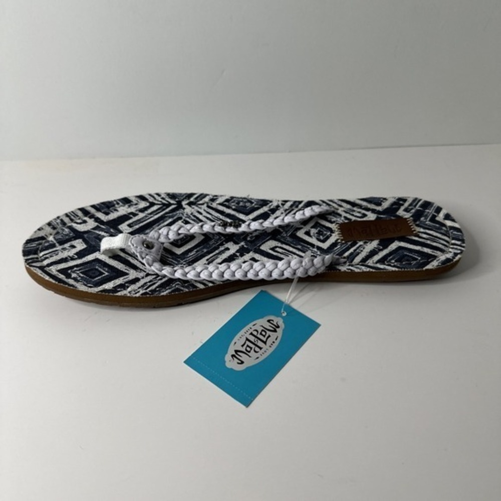 MAJ LOVE Women's Thong Sandals Size 9 Blue/ White Slip On Flats Thong Toes NWT - Picture 6 of 11